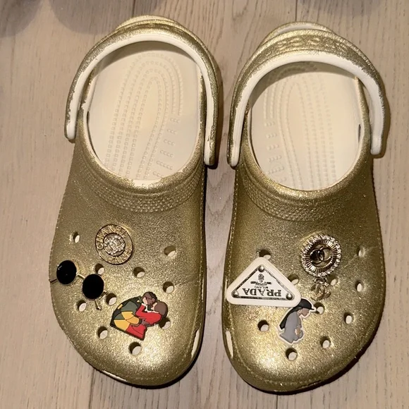 😍WOMEN GLITTER CROCS BUNDLE WITH CHARMS. Size 6, used gently in great condition - Picture 10 of 14